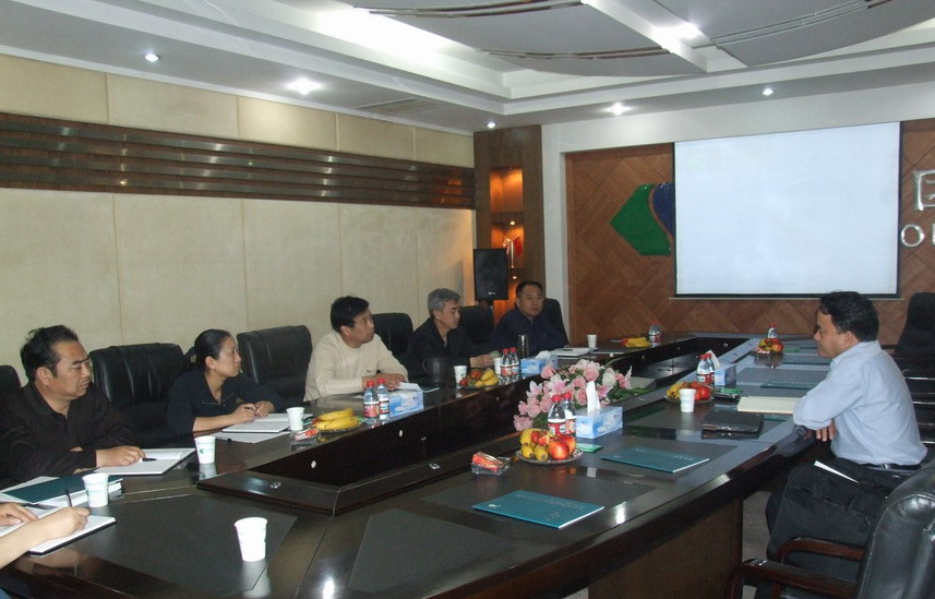 上海復星醫(yī)藥（集團）高級投資總監(jiān)李德強來我公司考察